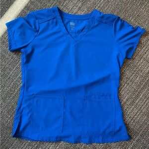 MED COUTURE SCRUB TOP